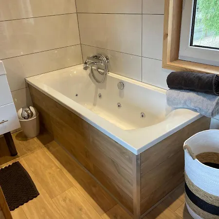 La Petite Maison Au Bord De L'eau Holiday home Hastiere-par-dela