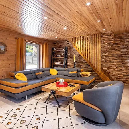 La Petite Maison Au Bord De L'eau Hébergement de vacances Hastiere-par-dela