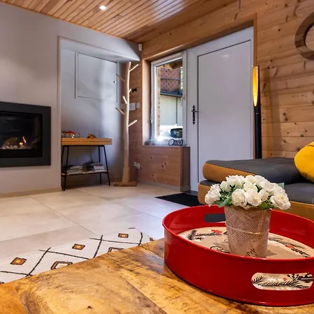 La Petite Maison Au Bord De L'eau Hébergement de vacances *