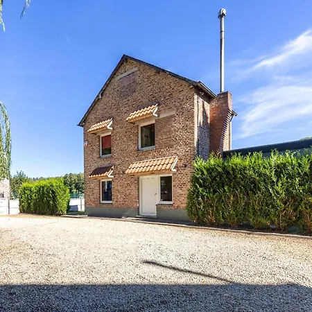 Hébergement de vacances La Petite Maison Au Bord De L'eau Hastiere-par-dela